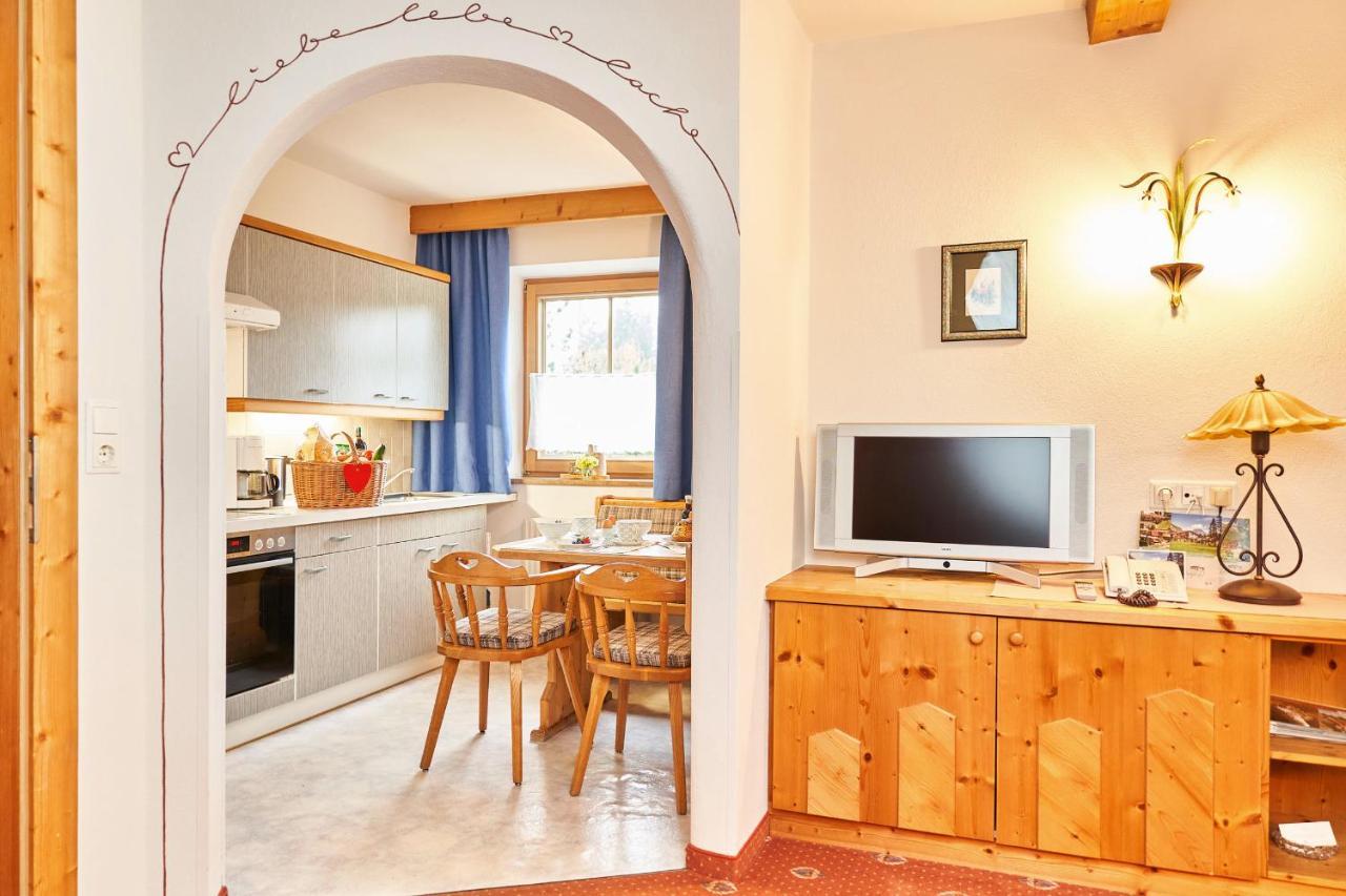 Ferienhaus Kirchplatzl Leutasch Exteriör bild