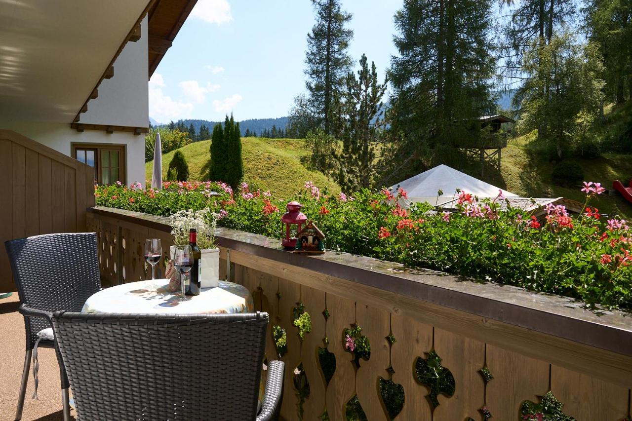 Ferienhaus Kirchplatzl Leutasch Exteriör bild