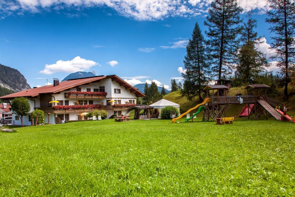 Ferienhaus Kirchplatzl Leutasch Exteriör bild